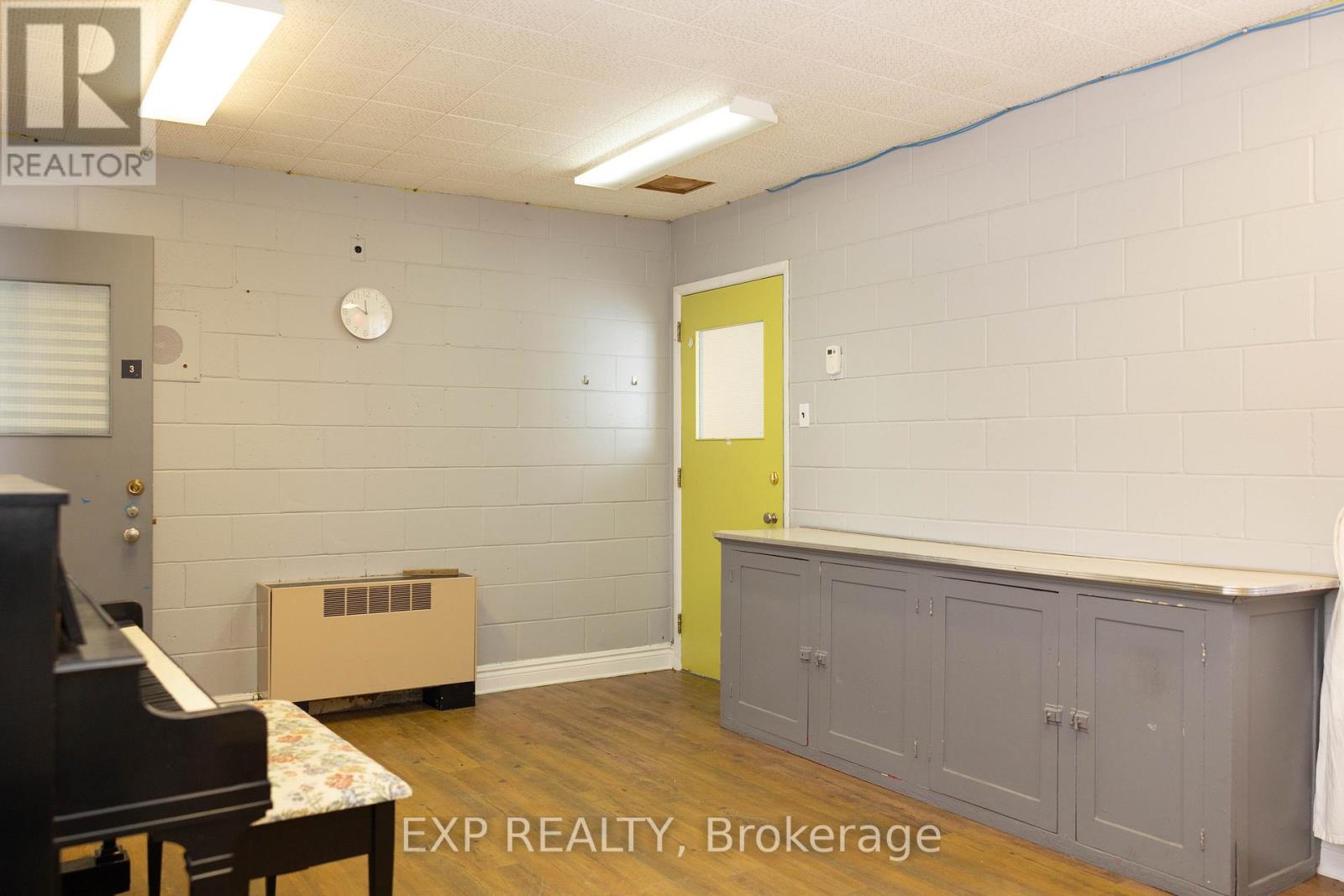 581 Cheryl Street Property Photo 18