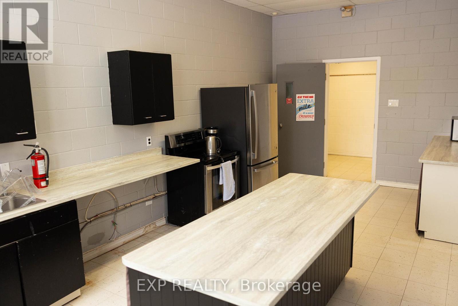 581 Cheryl Street Property Photo 20