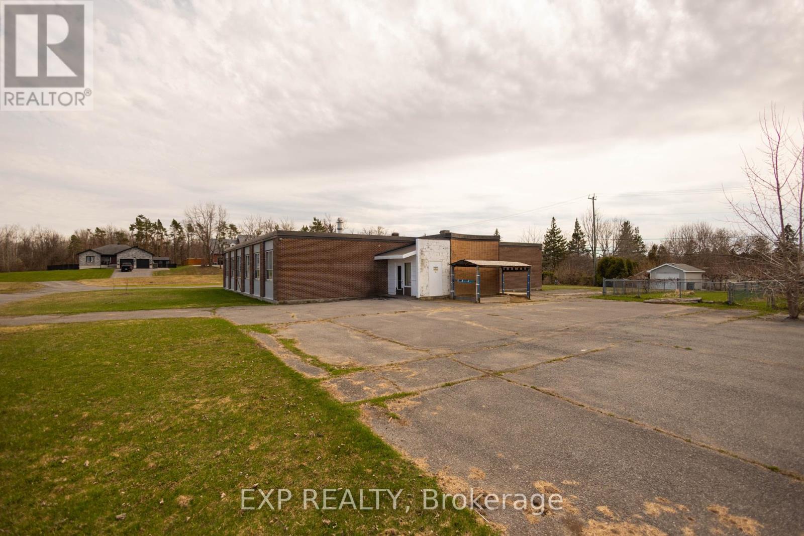 581 Cheryl Street Property Photo 34