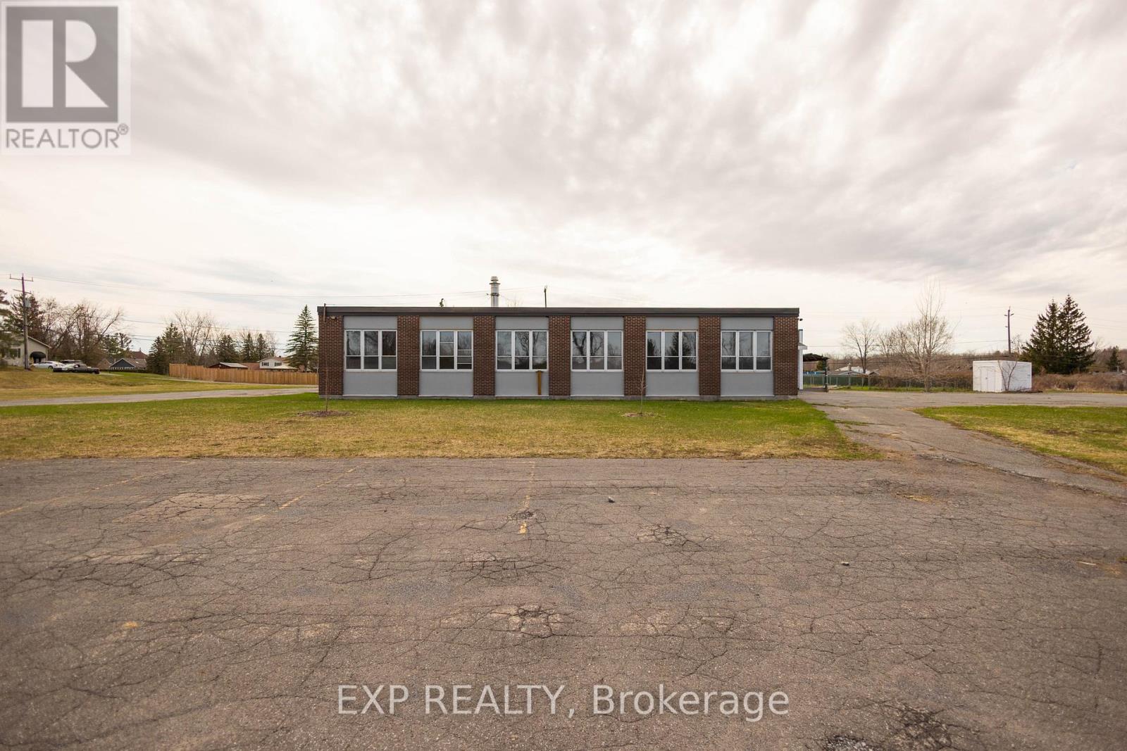 581 Cheryl Street Property Photo 35