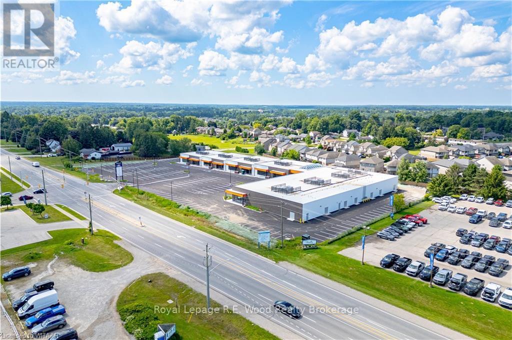 114 - 671 Broadway - Northgate Plaza Property Photo 10