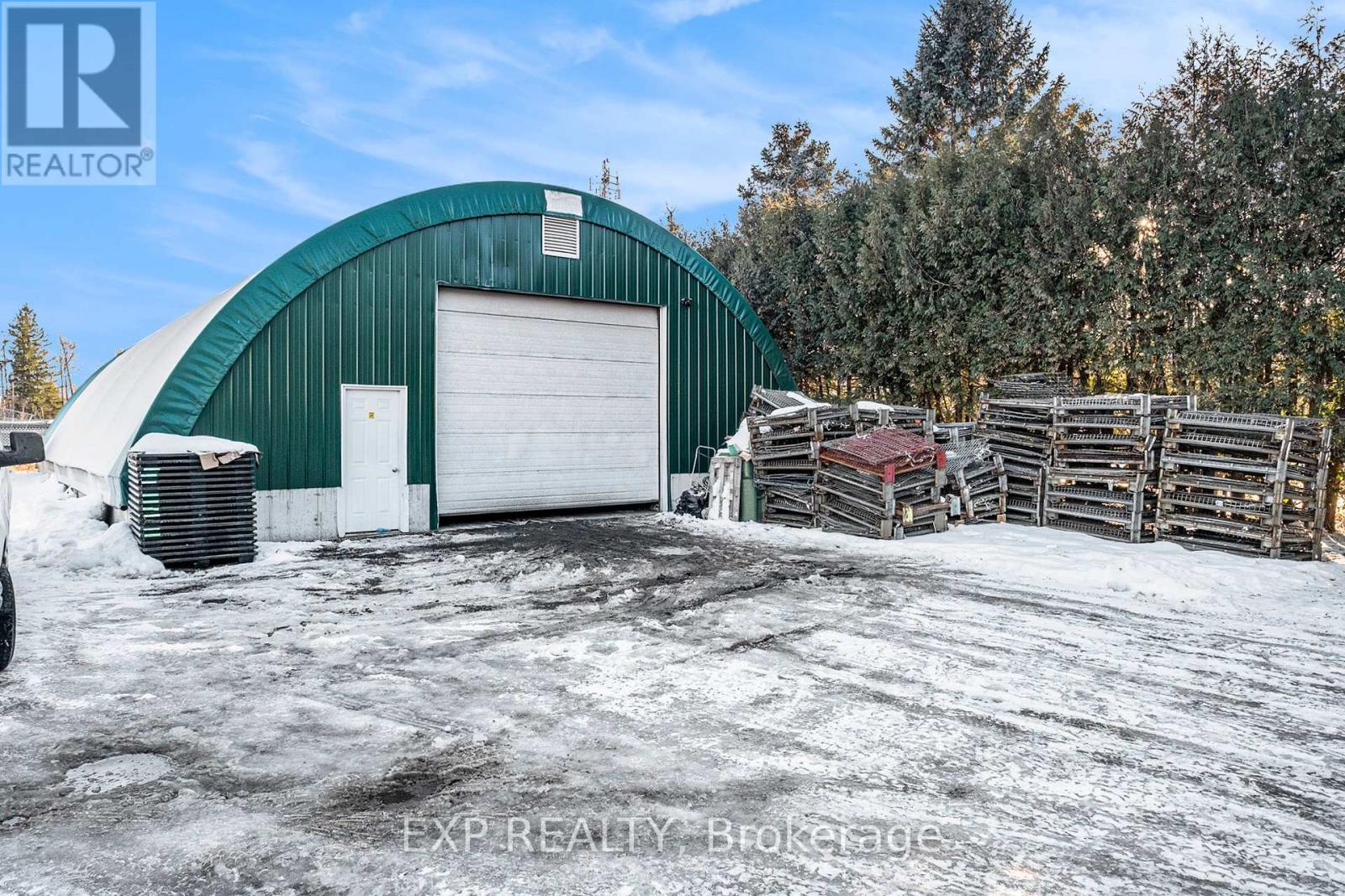 3828 Leitrim Road N Property Photo 1