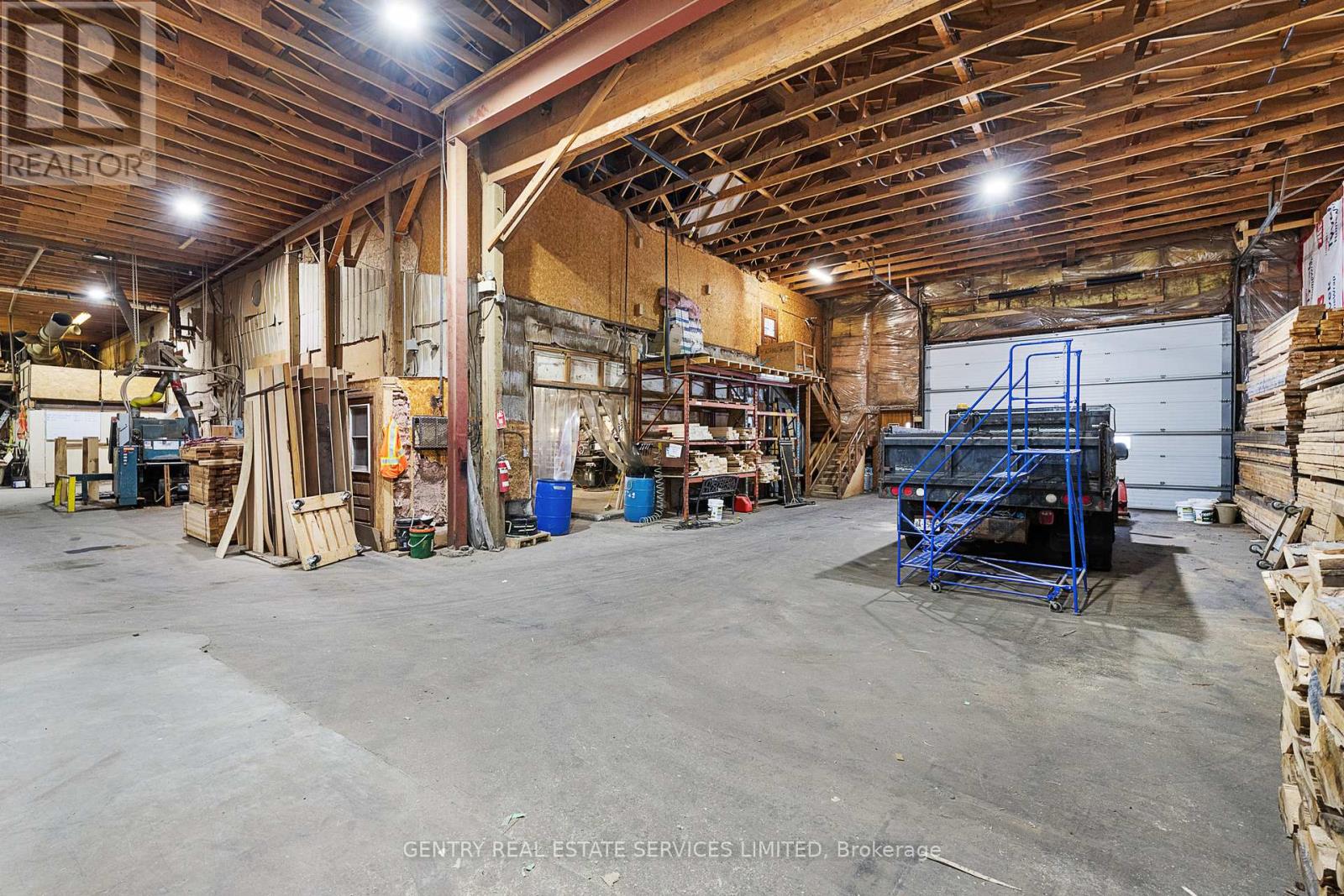14 Conway Street Property Photo 17