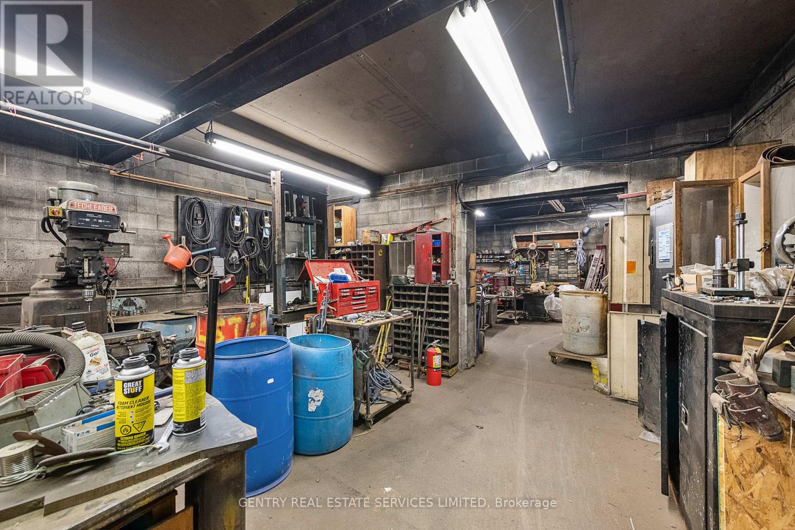 14 Conway Street Property Photo 20