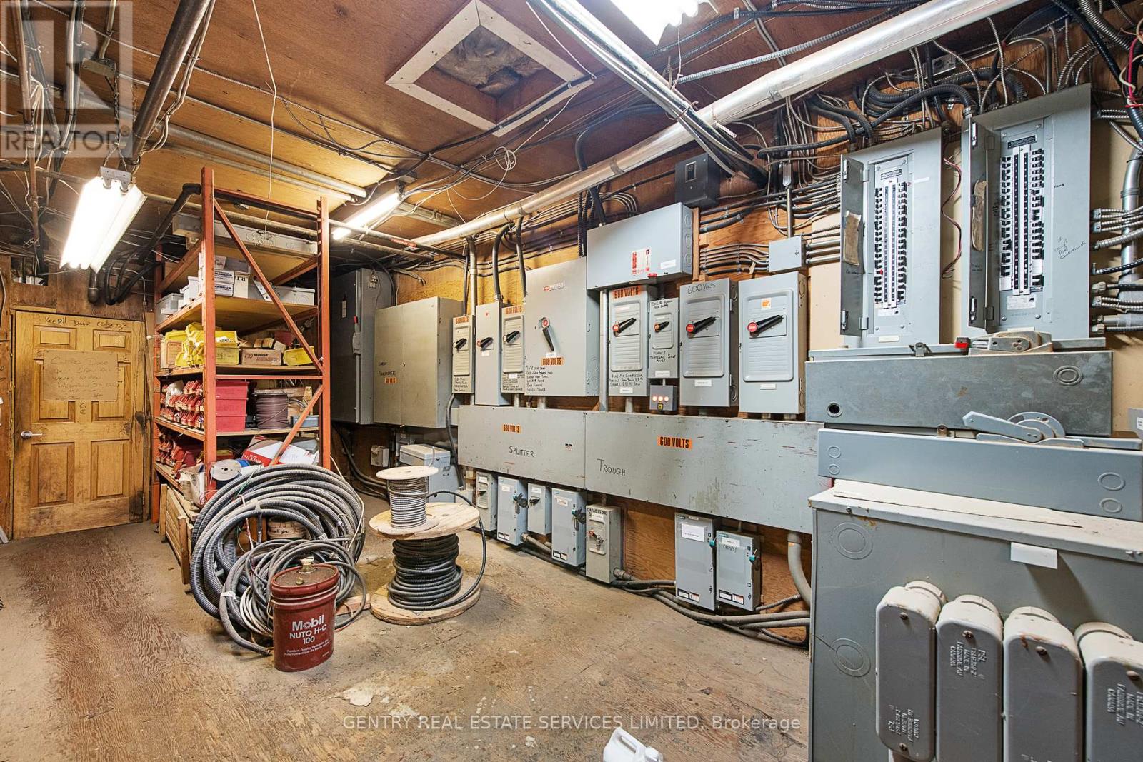 14 Conway Street Property Photo 23