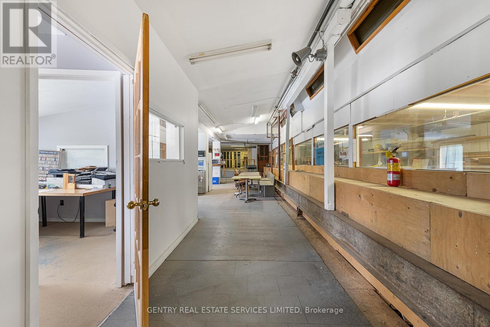 14 Conway Street Property Photo 29