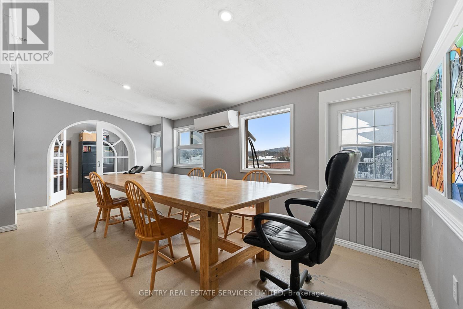 14 Conway Street Property Photo 32