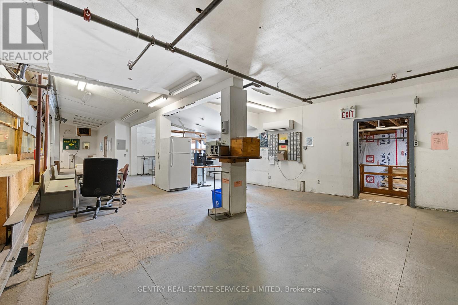 14 Conway Street Property Photo 34