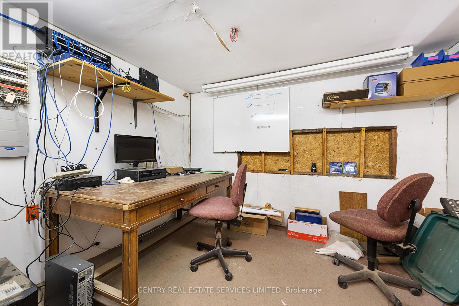 14 Conway Street Property Photo 37