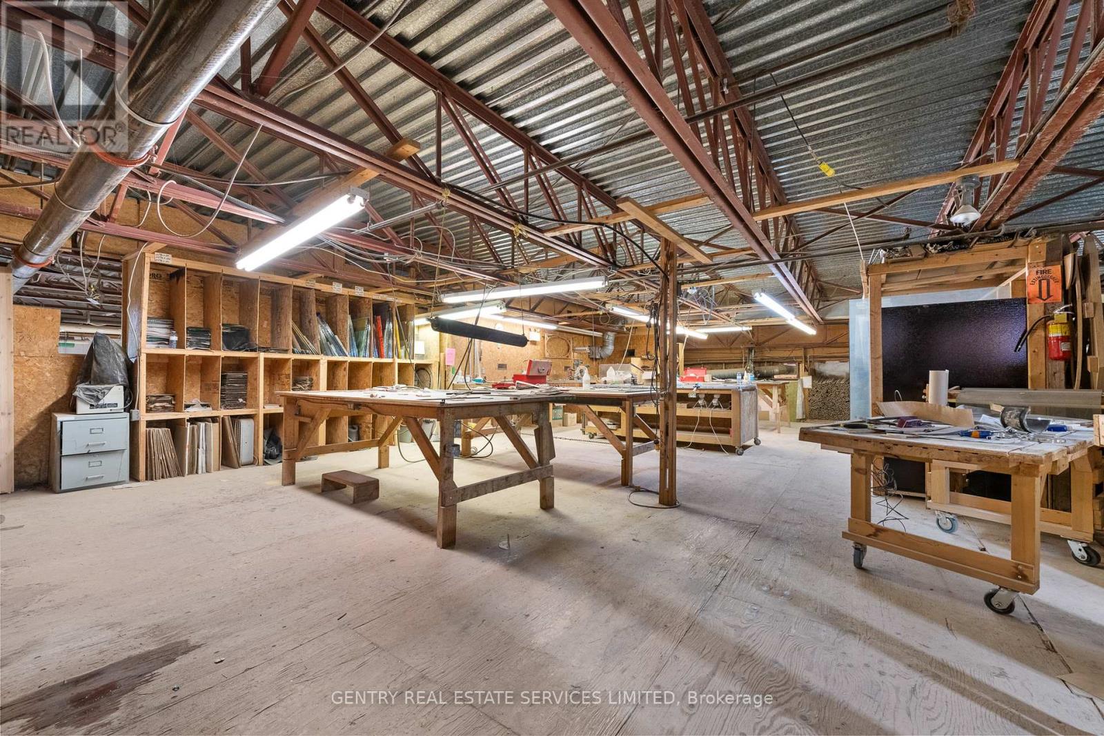 14 Conway Street Property Photo 38