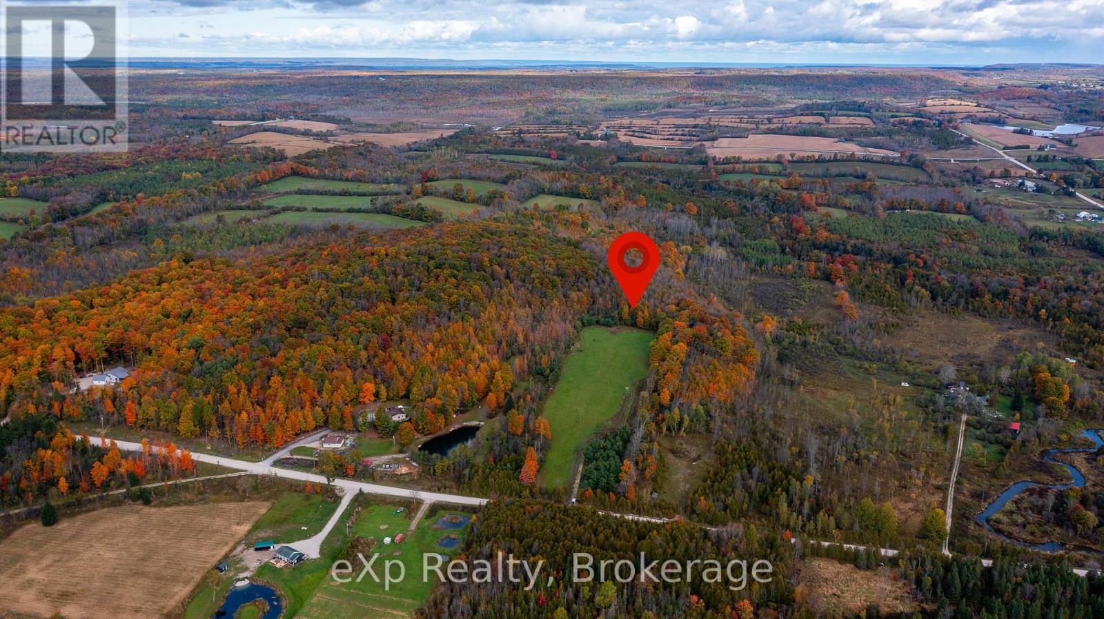 084482 6 Side Road Property Photo 12