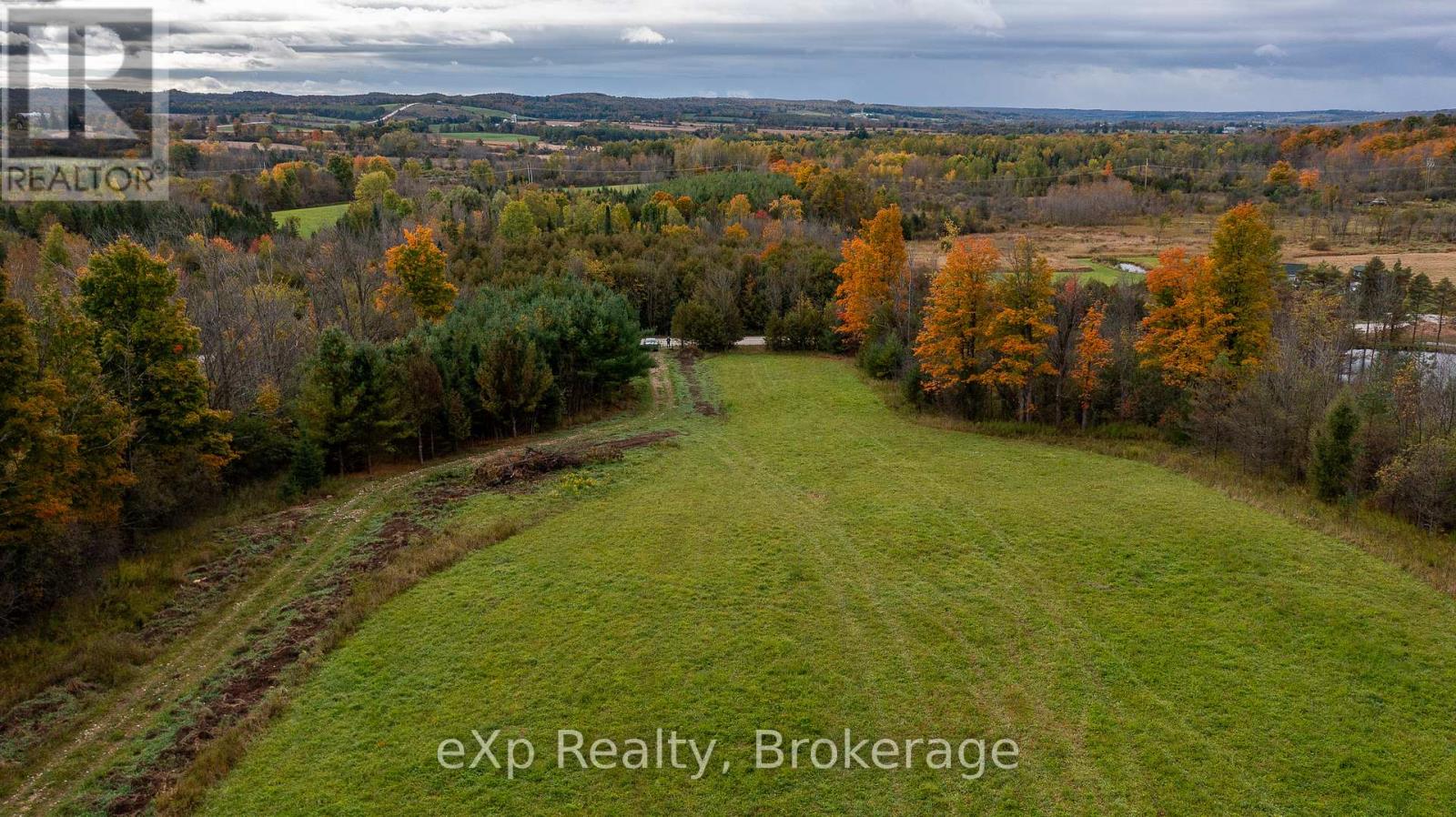 084482 6 Side Road Property Photo 17