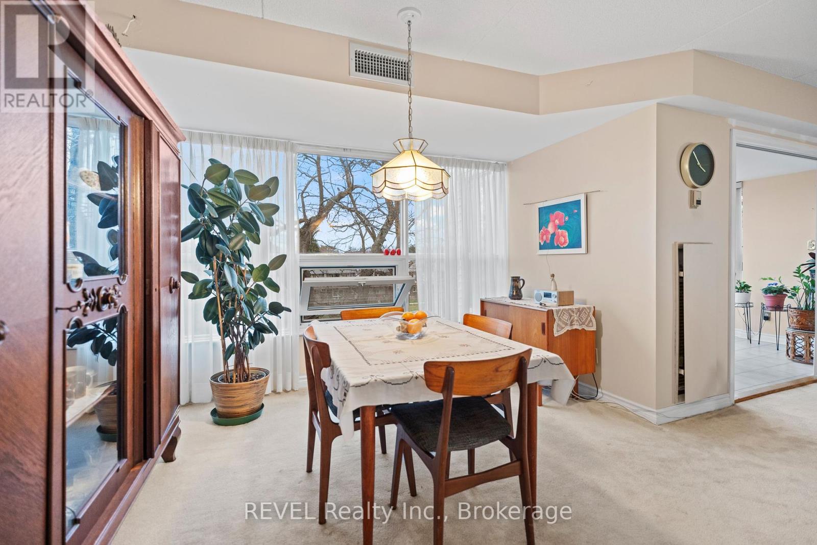 303 - 244 Lakeshore Road Property Photo 10