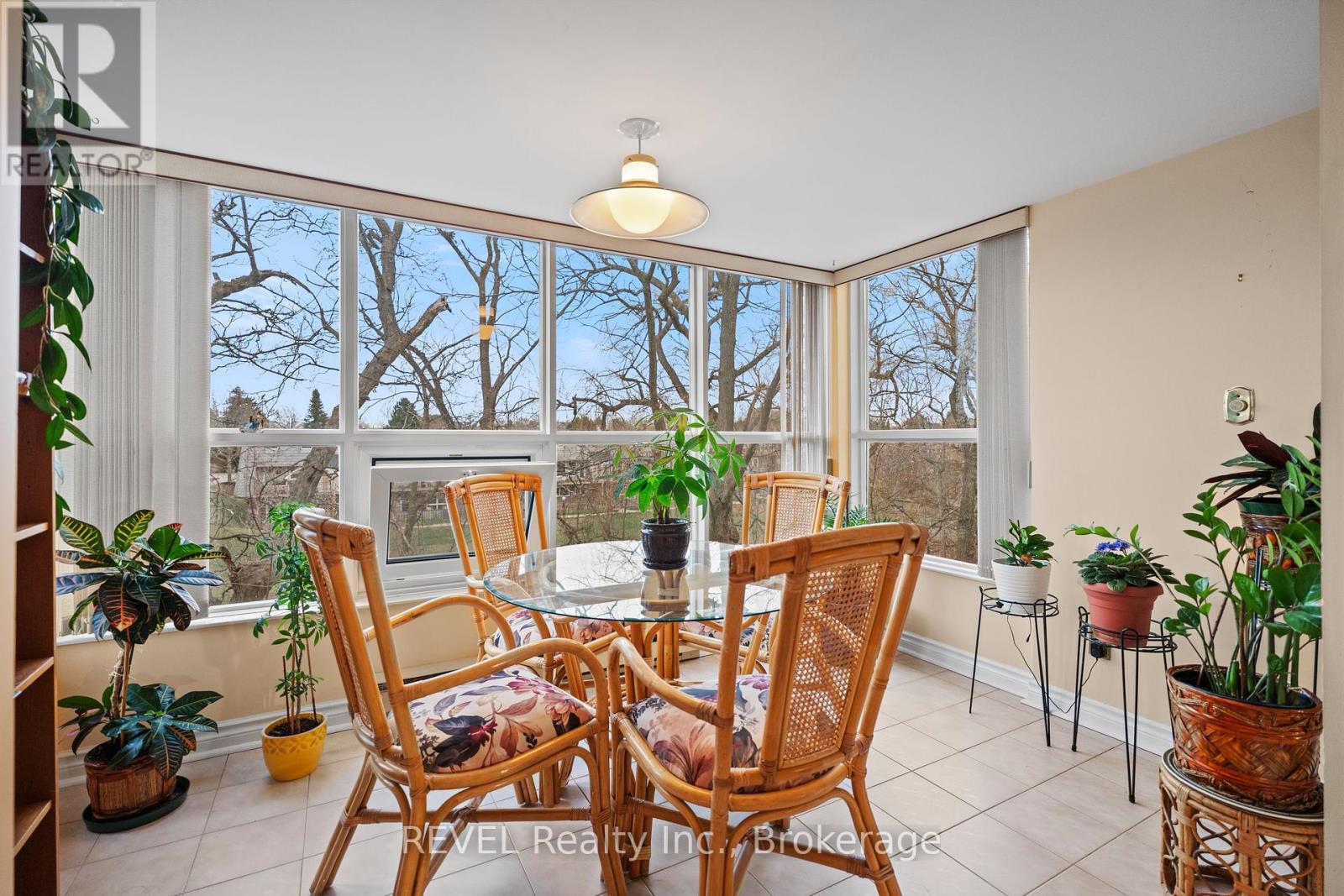 303 - 244 Lakeshore Road Property Photo 12