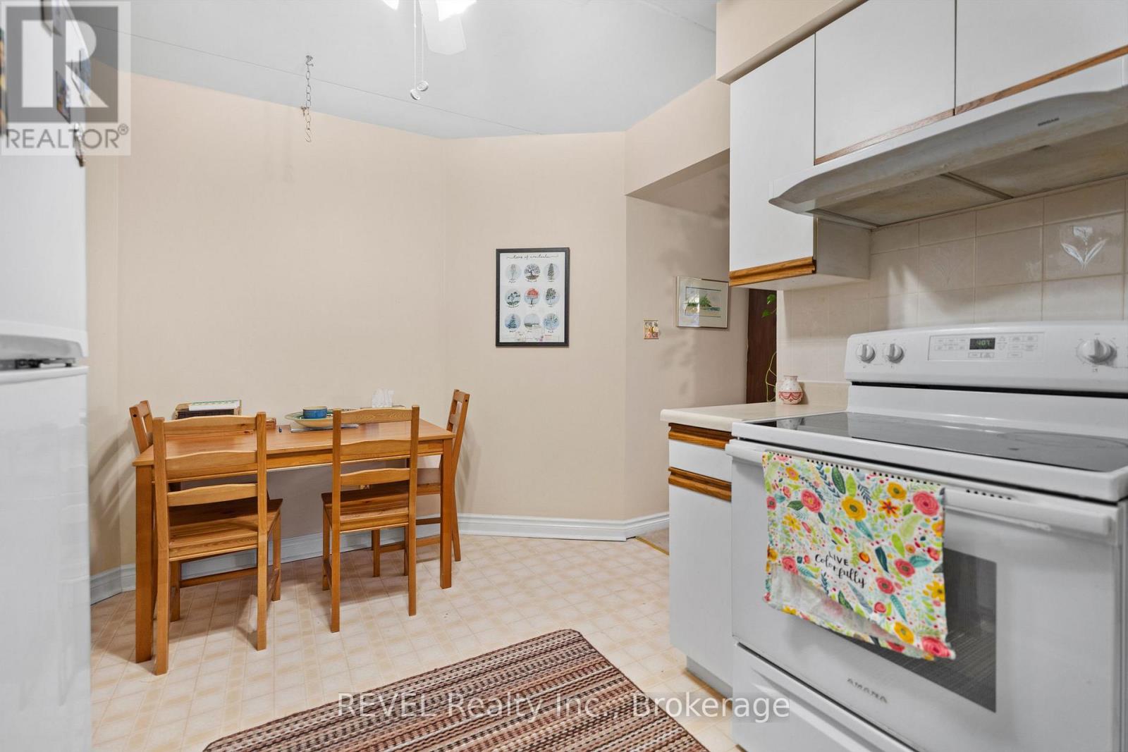 303 - 244 Lakeshore Road Property Photo 17