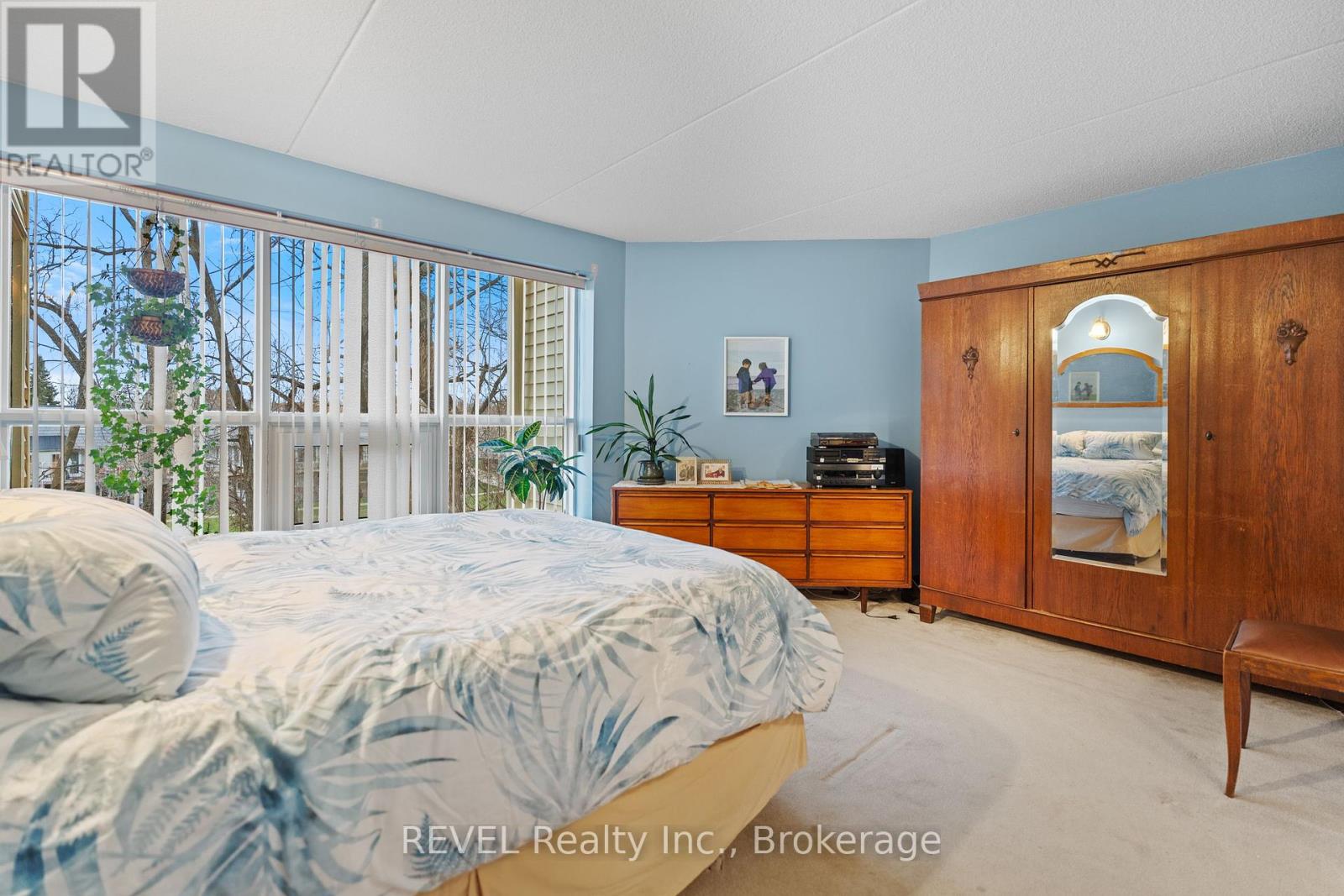 303 - 244 Lakeshore Road Property Photo 19