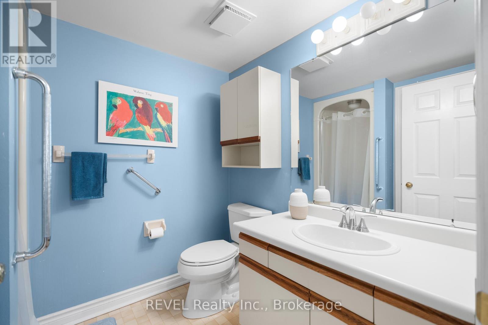303 - 244 Lakeshore Road Property Photo 21