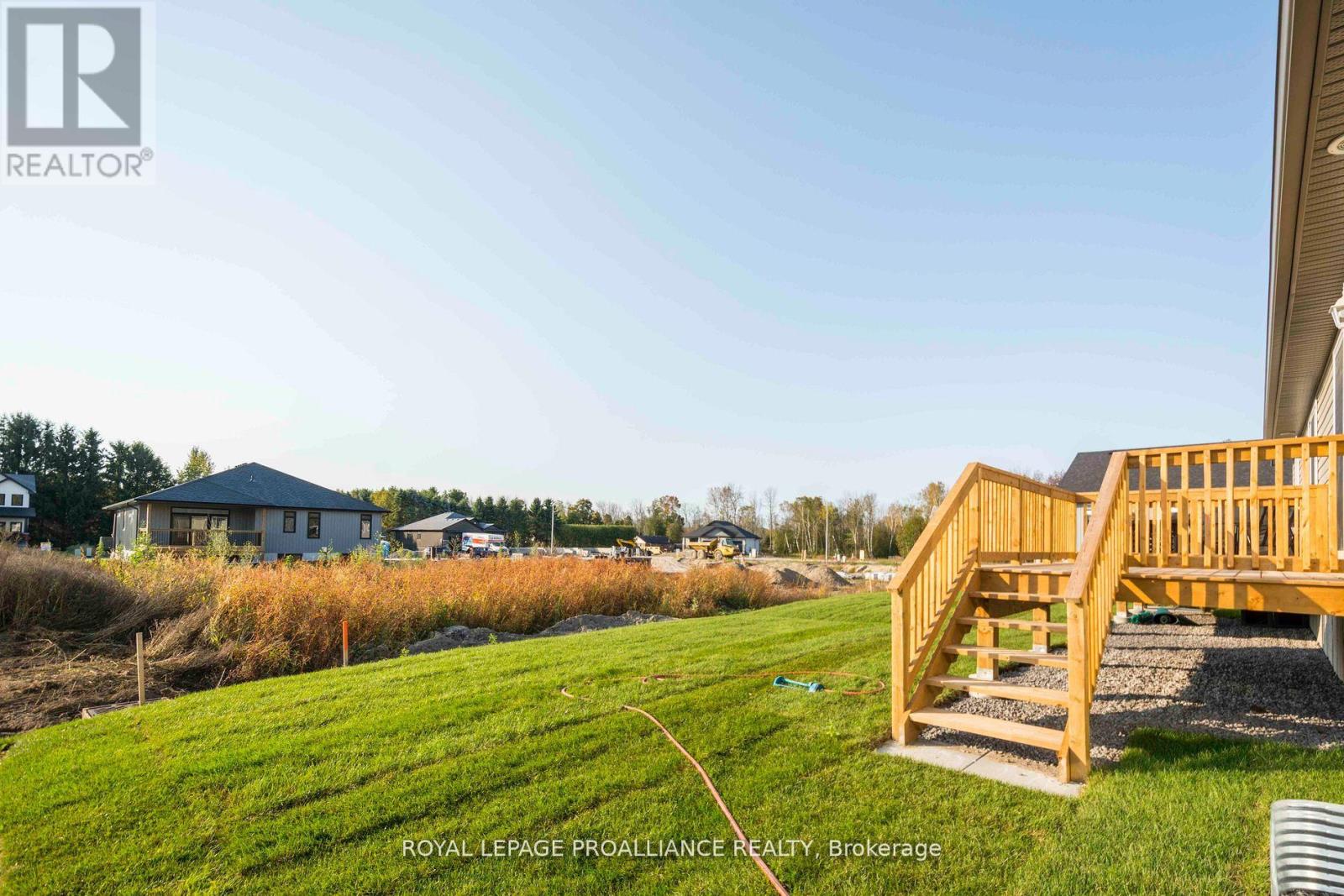 51 Mackenzie John Crescent Property Photo 16