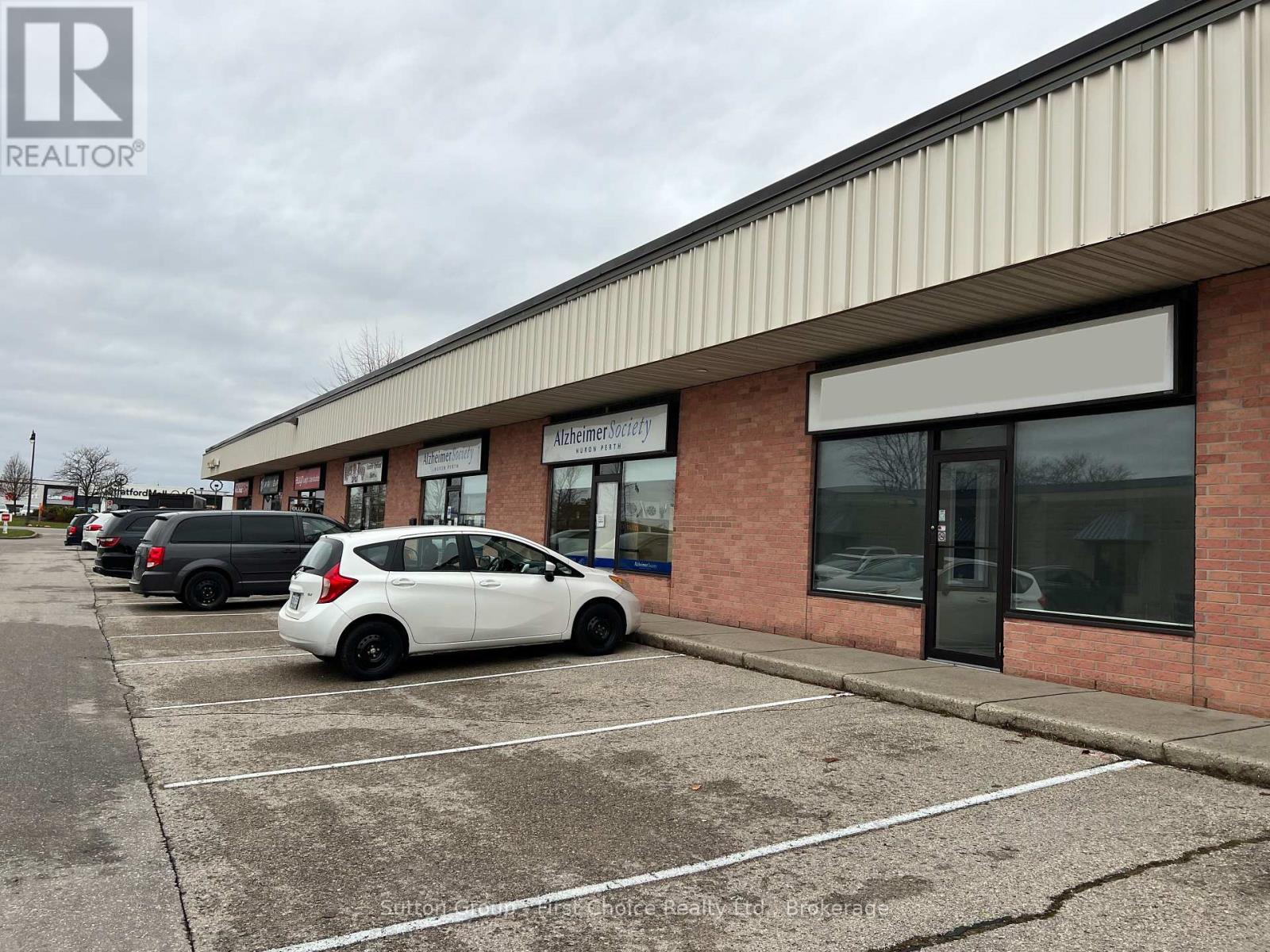 #6 - 1020 Ontario Street Property Photo 2