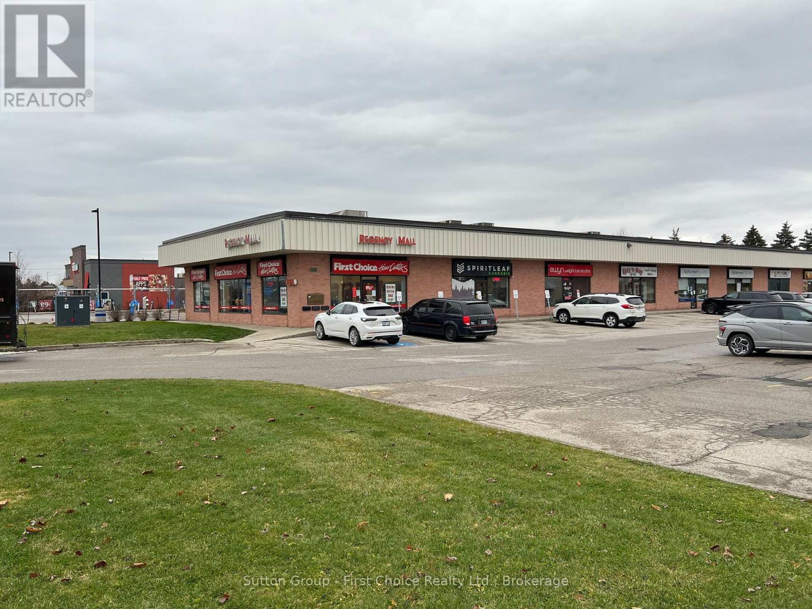 #6 - 1020 Ontario Street Property Photo 4