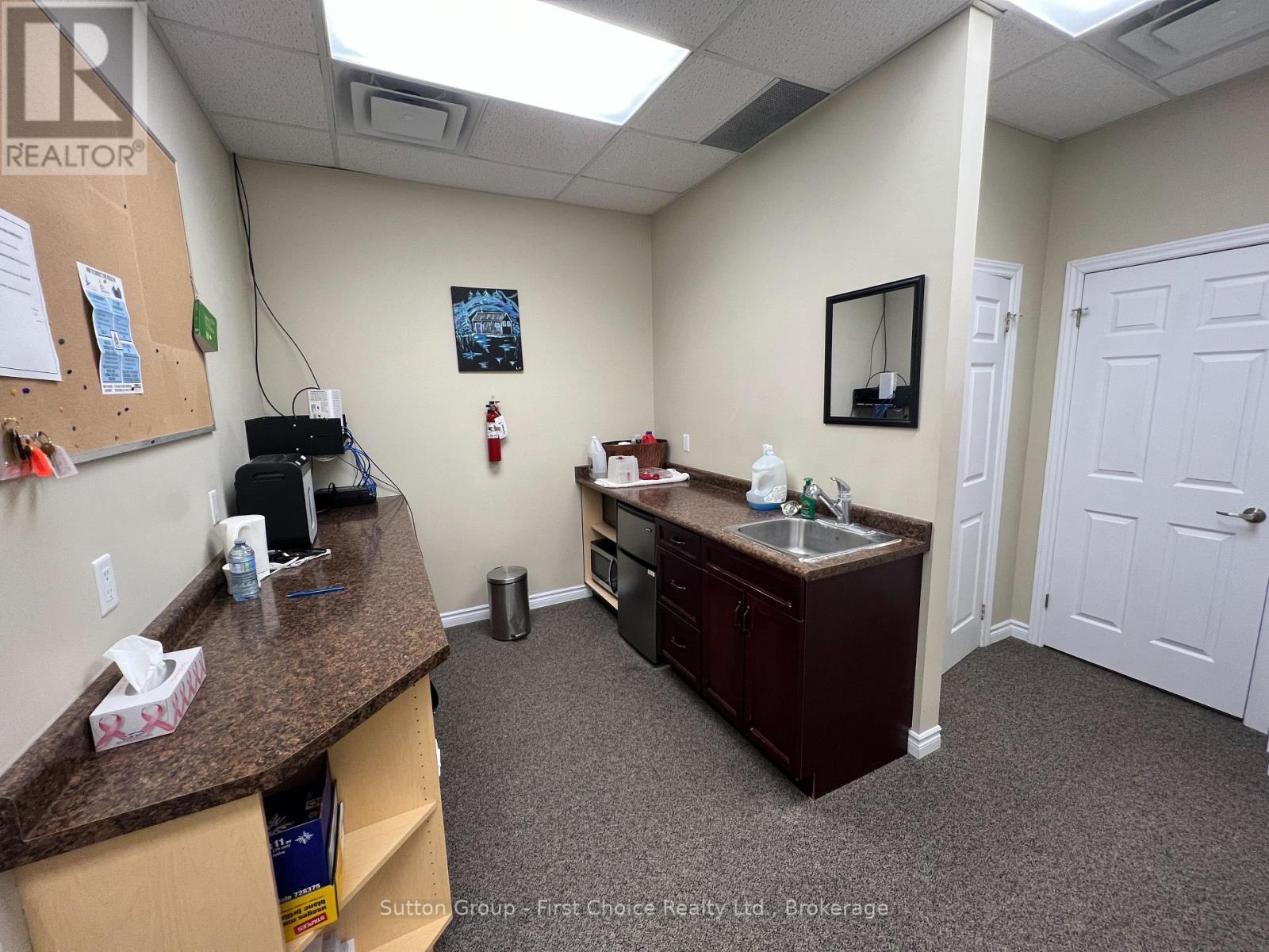 #6 - 1020 Ontario Street Property Photo 13