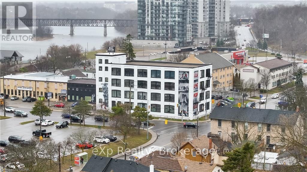 401 - 20 Park Hill Road E Property Photo 2