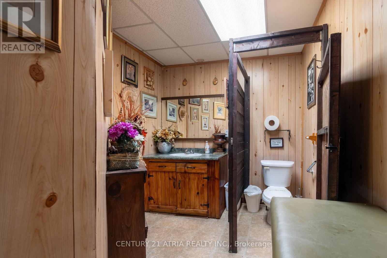 205 Imperial Street Property Photo 11