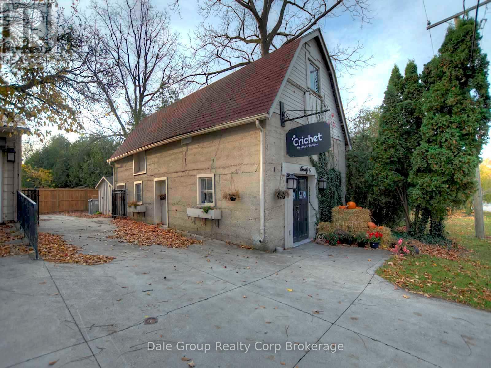 25 Main Street N Property Photo 3