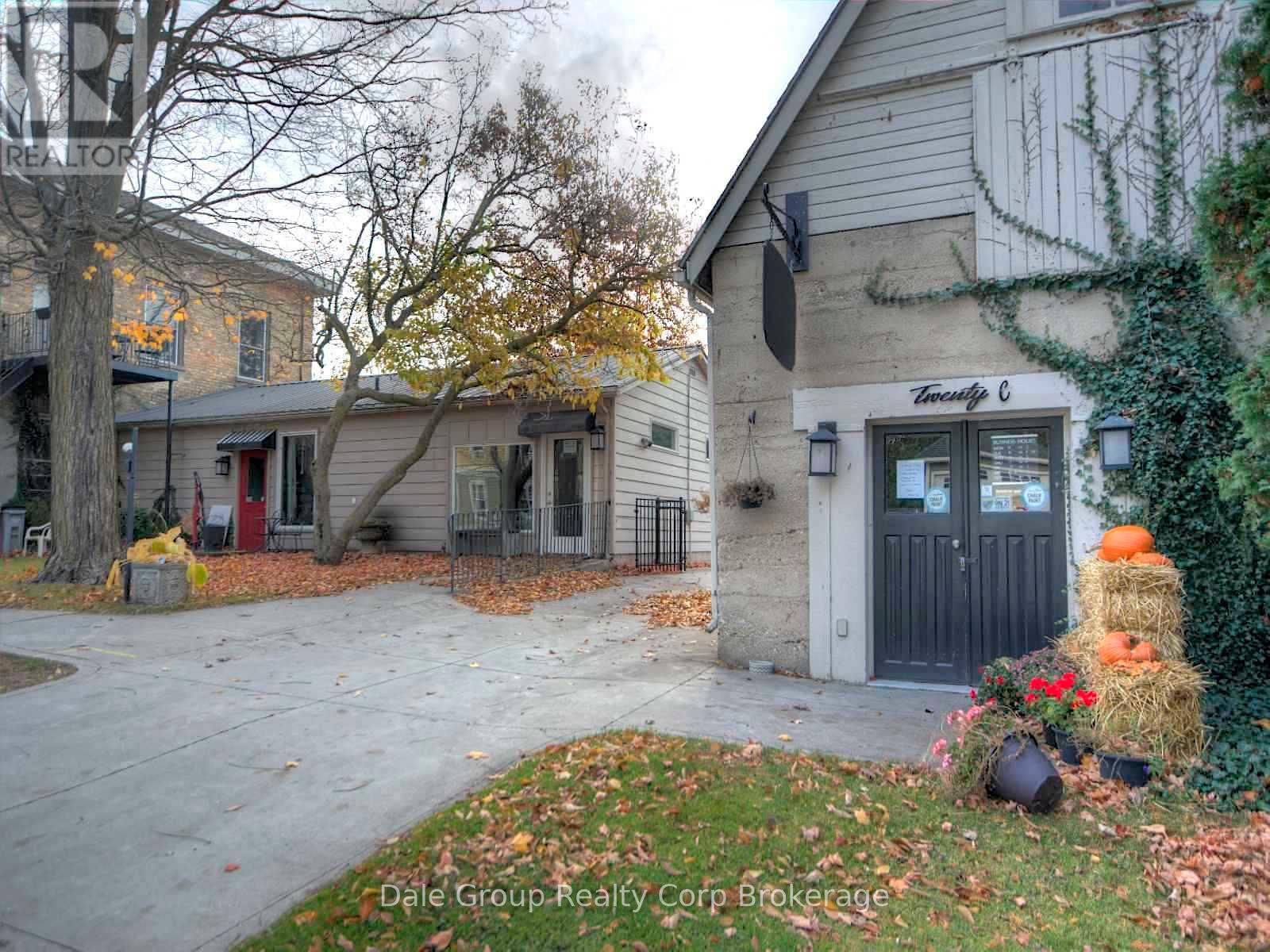 25 Main Street N Property Photo 4