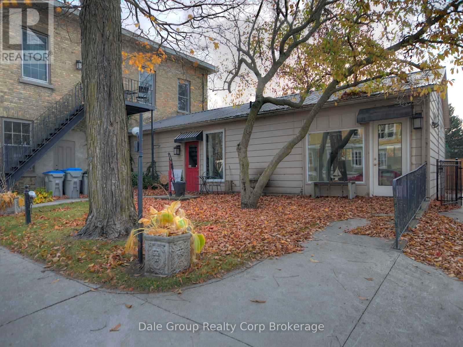 25 Main Street N Property Photo 5