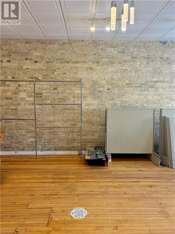 11 Victoria Street Property Photo 5