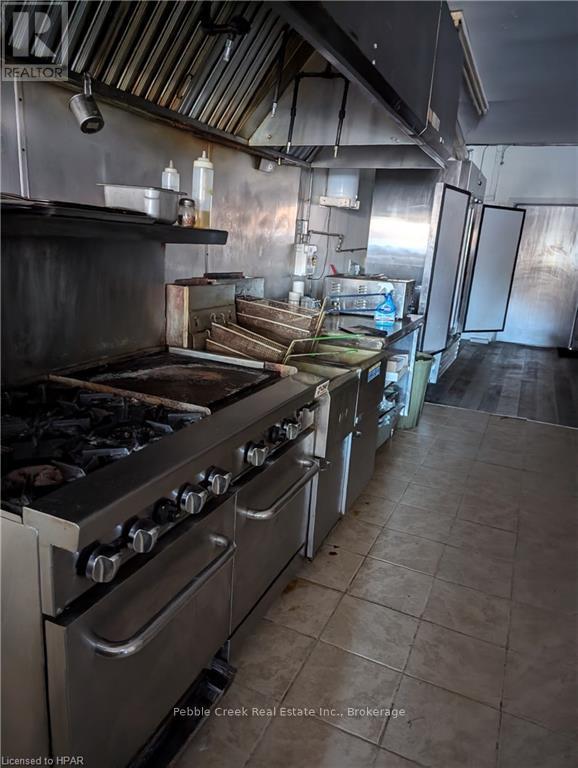 75 Hamilton Street Property Photo 8