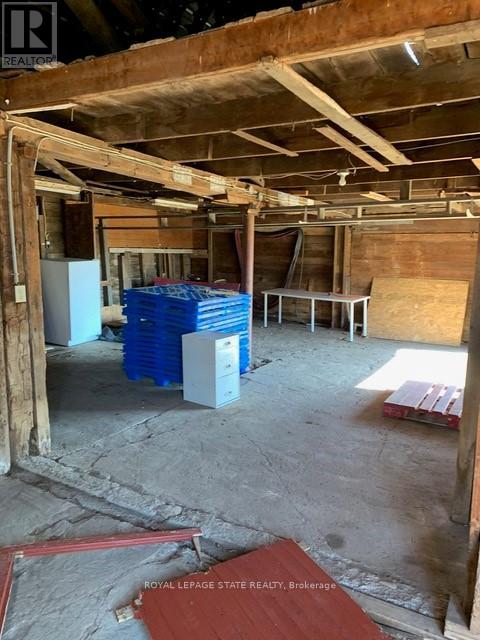4195 John Street Property Photo 7