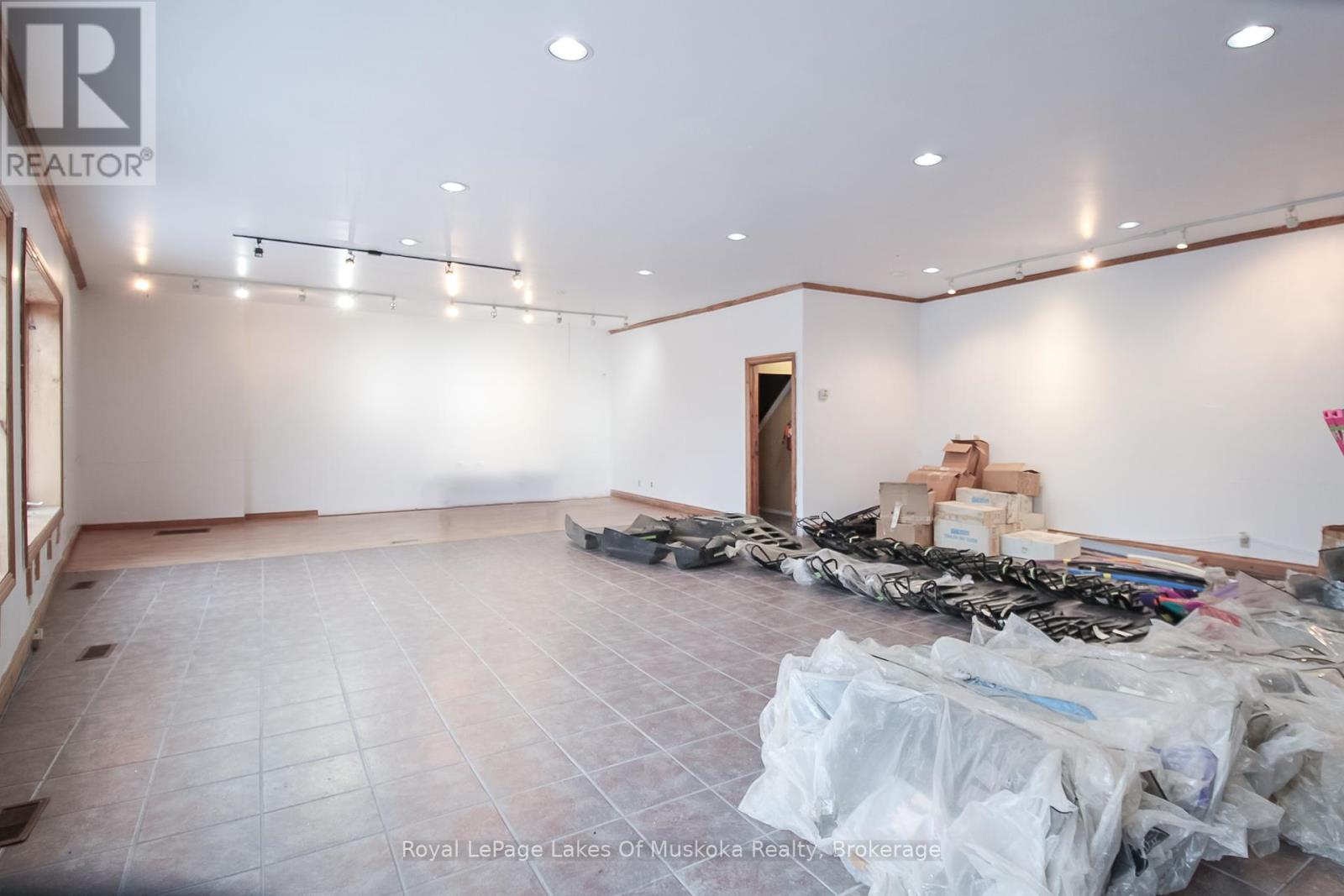 7 King William Street Property Photo 8
