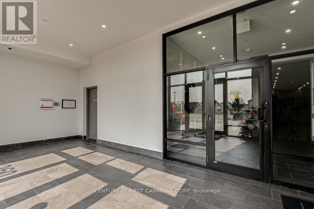 914 - 260 Villagewalk Boulevard Property Photo 7