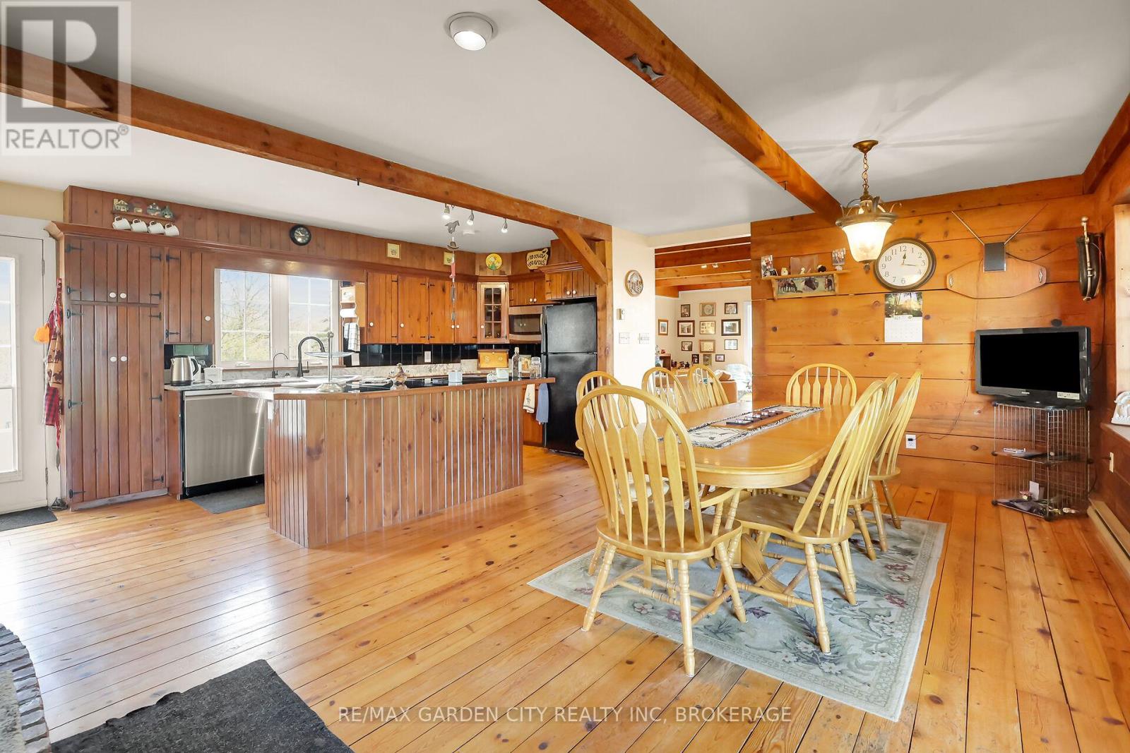 3200 Bertie Road Property Photo 5