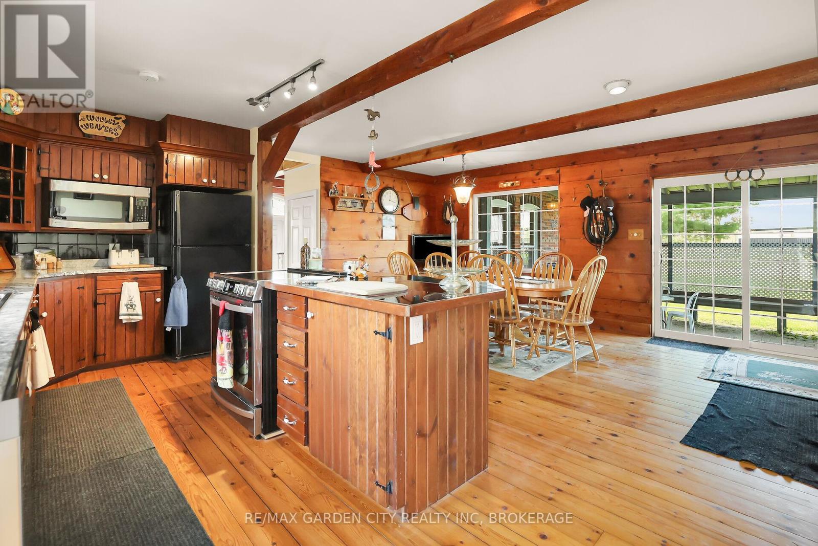 3200 Bertie Road Property Photo 8
