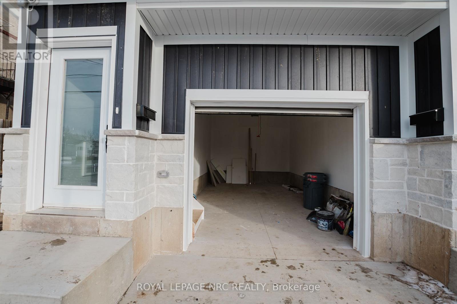 103a - 103 Southworth Street N Property Photo 15