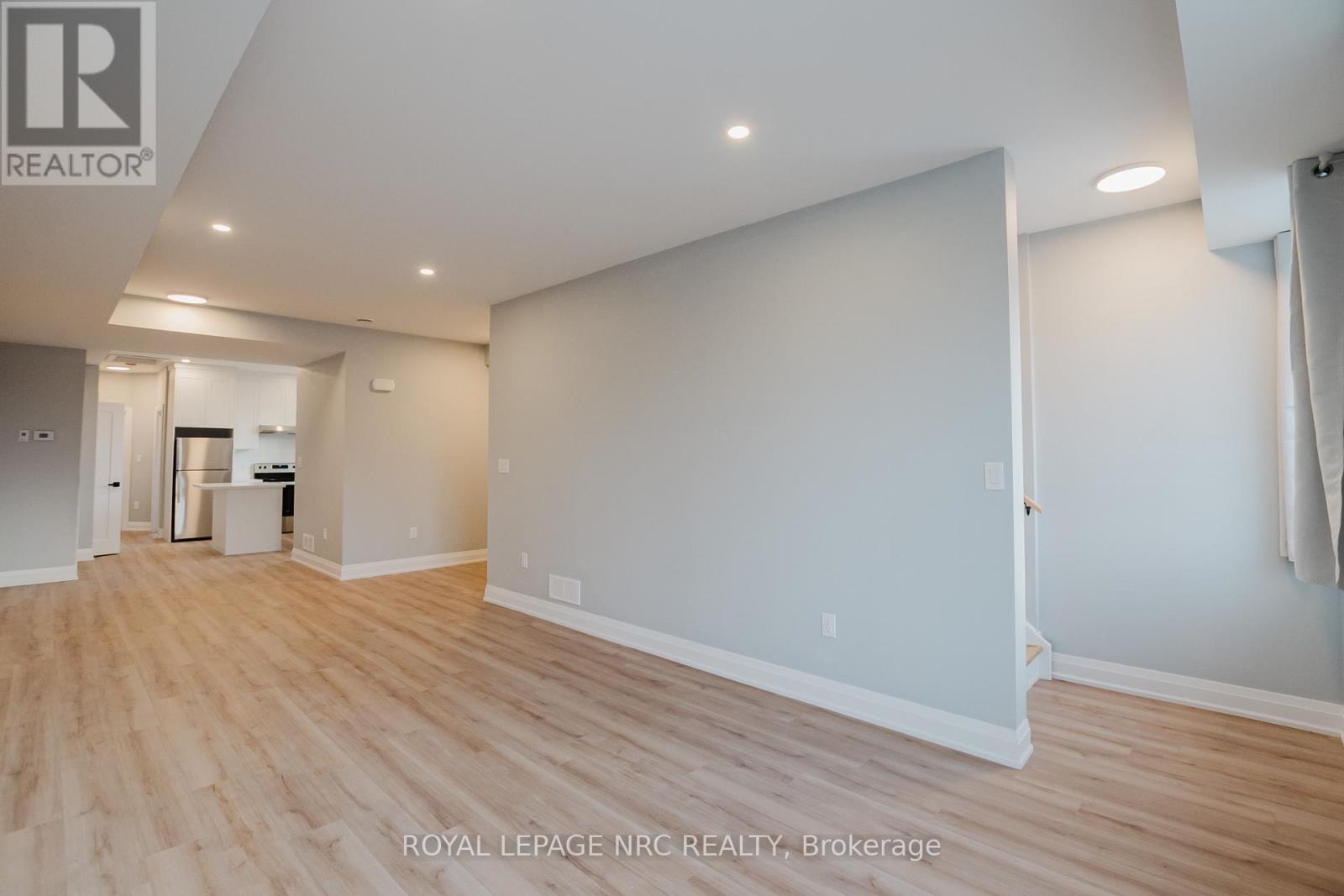 105a - 105 Southworth Street N Property Photo 3