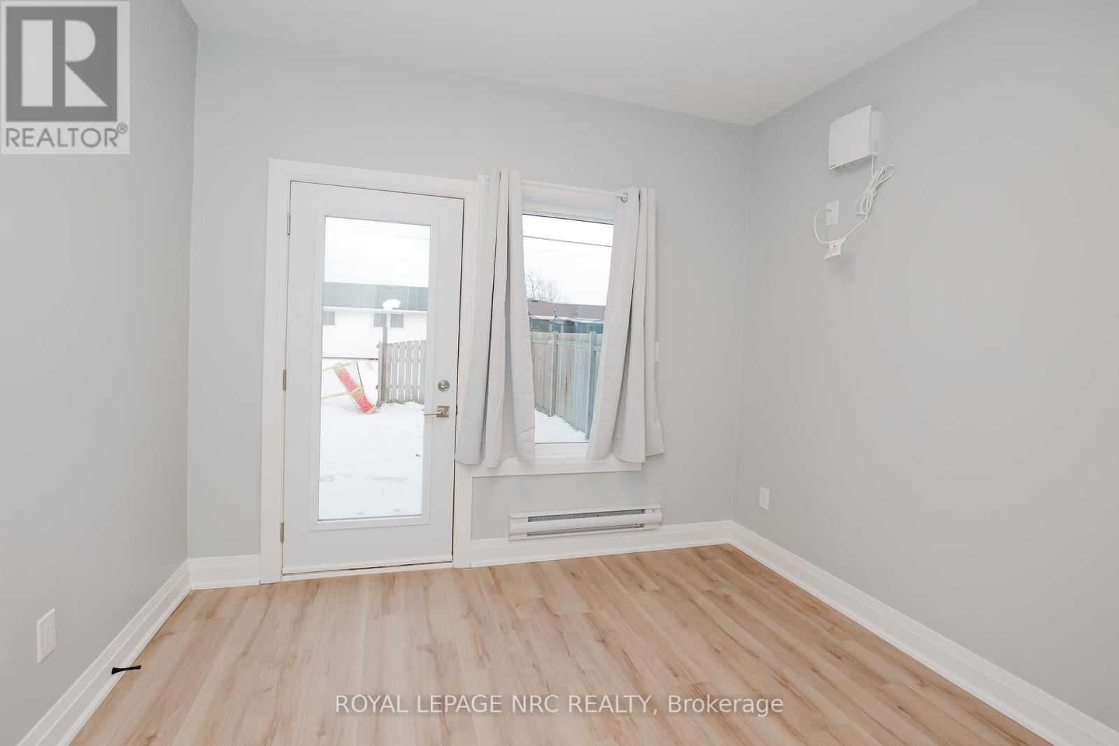 105b - 105 Southworth Street N Property Photo 11