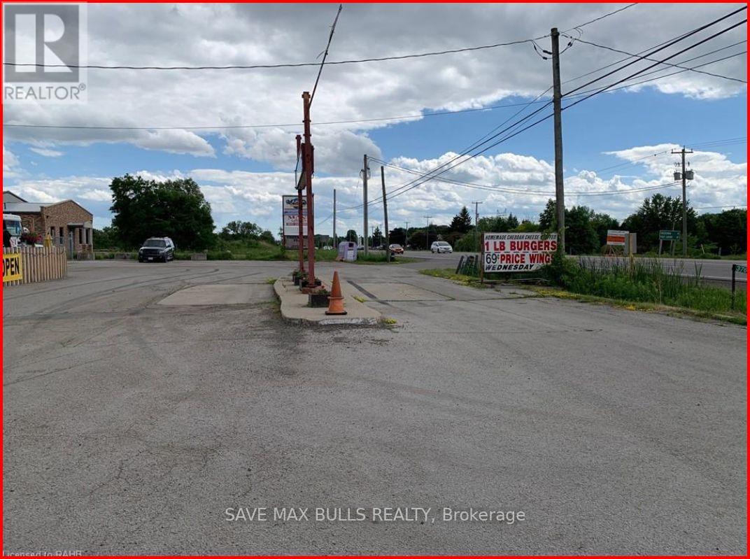 Unit# 1 - 3761 Hwy 6 Road Property Photo 3