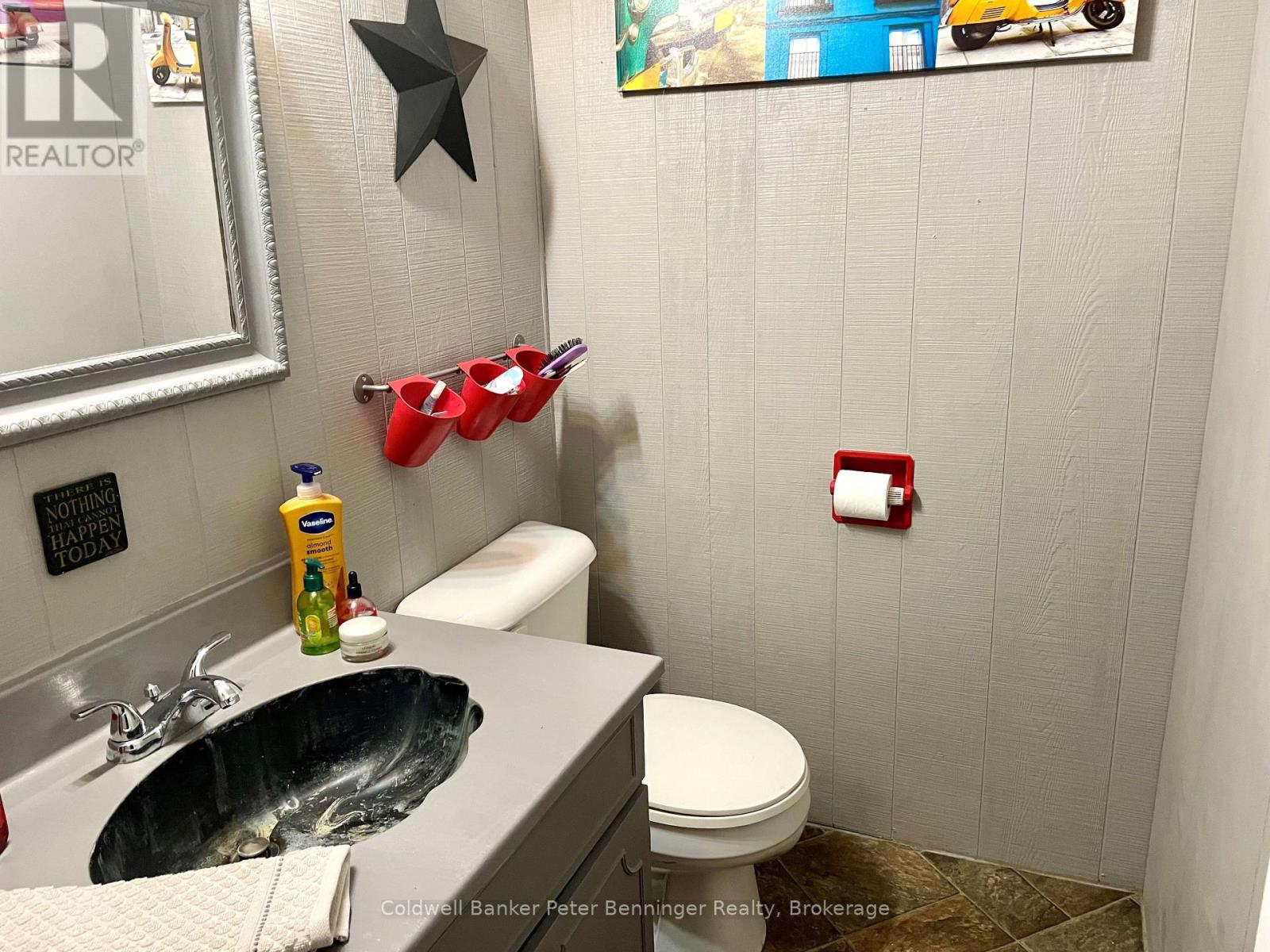 258 8th Street Property Photo 15