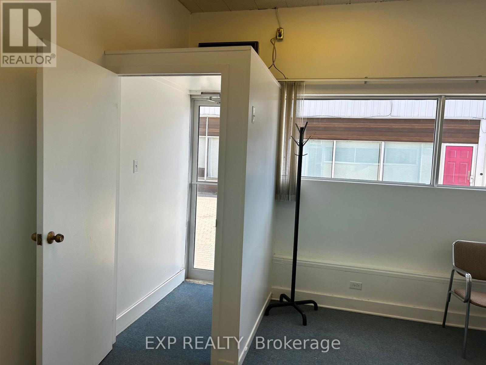 93a Main Street Property Photo 4