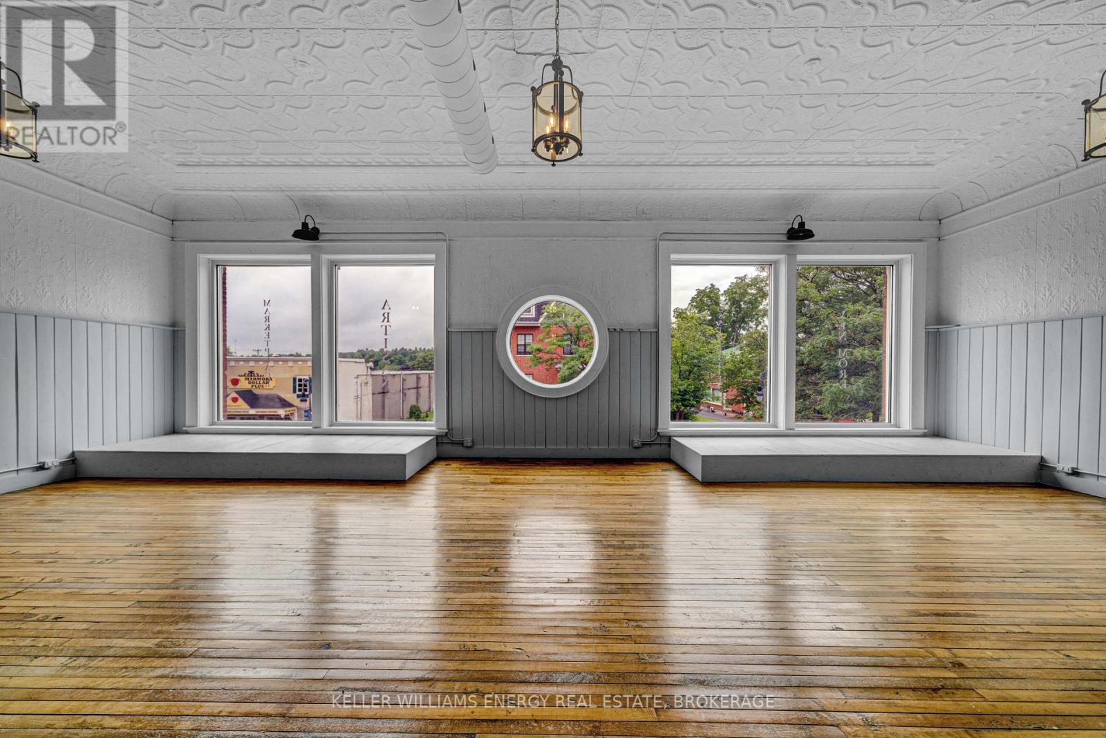 14 Forsyth Street Property Photo 22