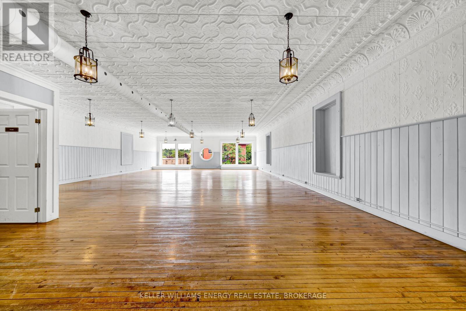 14 Forsyth Street Property Photo 25