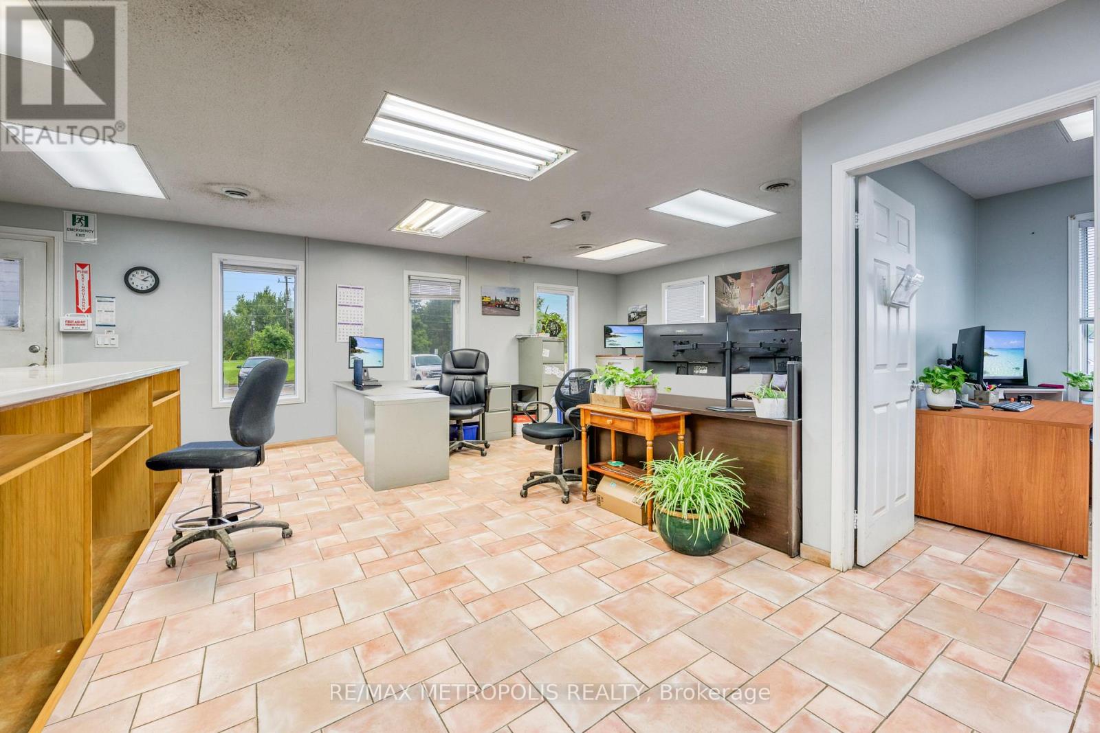 4320 Discovery Line Property Photo 8