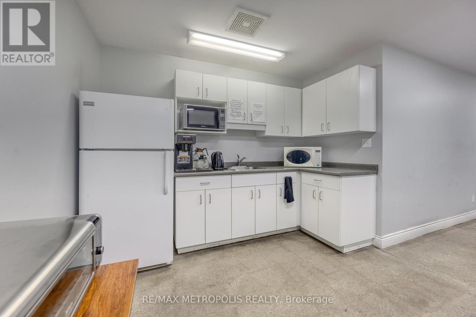 4320 Discovery Line Property Photo 17