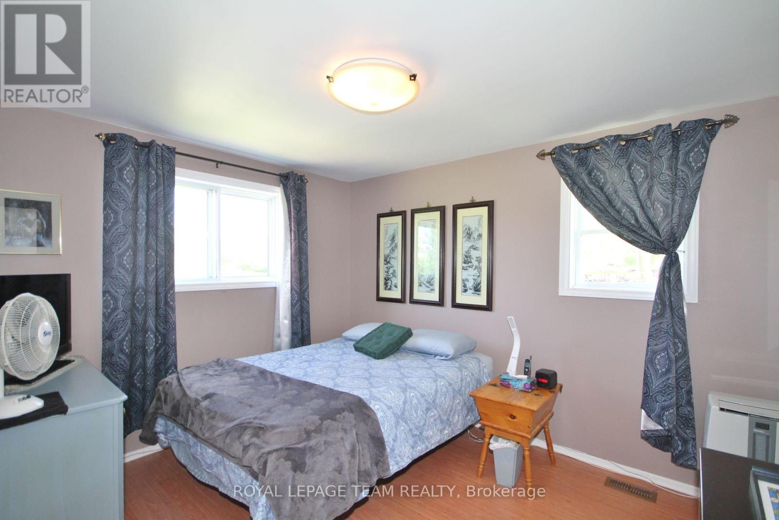 3159 8th Line Road Property Photo 12
