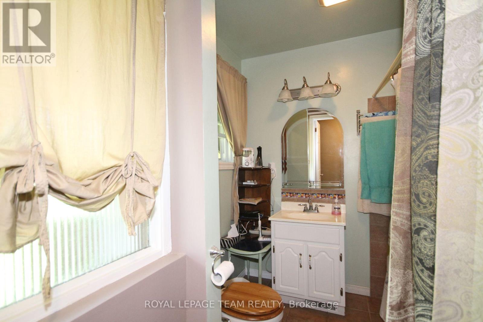 3159 8th Line Road Property Photo 15