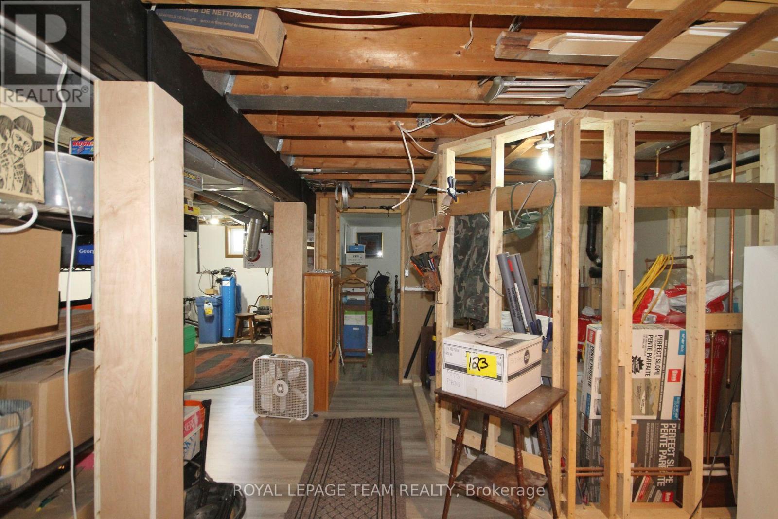 3159 8th Line Road Property Photo 16
